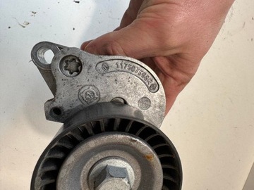 KLADKA NAPÍNÁK RENAULT MASTER III ORIGINÁLNÍ 117507568R JAKO NOVÁ 9 TYS KM