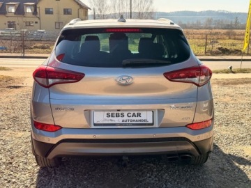 Hyundai Tucson III SUV 1.6 T-GDI 177KM 2015 Hyundai Tucson 4x4 Boagata wersja Hak 1.6 Benzyna 177KM, zdjęcie 5