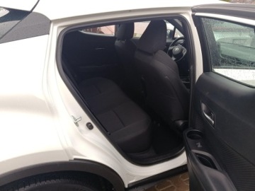 Toyota C-HR I Crossover 1.2L Turbo 116KM 2017 Toyota C-HR 1.2 T GPF Premium Toyota C-HR 1.2 T Pr, zdjęcie 18