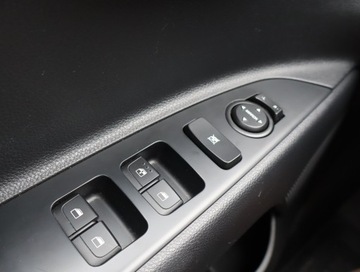 Kia Stonic Crossover 1.2 DOHC 84KM 2018 Kia Stonic 1.25 CVVT, GAZ, Klima, Tempomat, zdjęcie 12