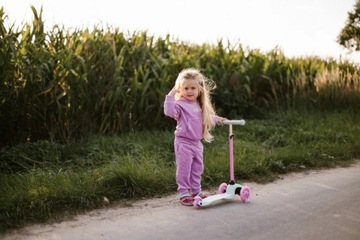 ТРЕХКОЛЕСНЫЙ БАЛАНСОВЫЙ СКУТЕР Kidwell UNO LED