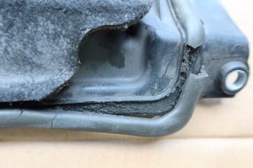 НИЖНЕЕ ОКНО MEGANE III ТРЕСНУТО 668100004R