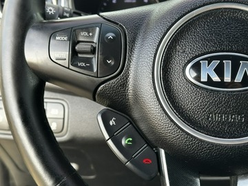 Kia Carens IV Minivan 1.7 VGT CRDi 141KM 2016 Kia Carens Panorama, Navi, Kamera, Grzane fot. Hak, zdjęcie 20