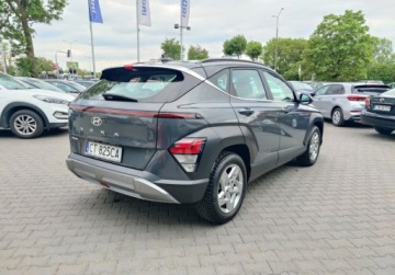Hyundai Kona II Crossover 1.6 T-GDI 198KM 2023 Hyundai Kona 2023 1.6T-GDI 198KM 6MT Executive 72.322km Salon Polska 1wl B, zdjęcie 6