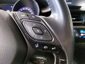 Toyota C-HR I Crossover Facelifting 1.8 Hybrid 122KM 2023 Toyota C-HR 1.8 Hybrid GPF Comfort TOYOTA C-HR 1.8, zdjęcie 22