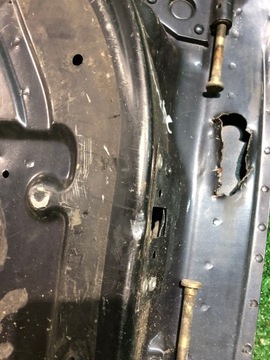 DVEŘE LEVÉ PŘEDNÍ PORSCHE 911 CARRERA