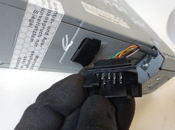 CD-ЧЕЙНДЖЕР AUDI A4 B7 КАБРИОЛЕТ 8E0035111D