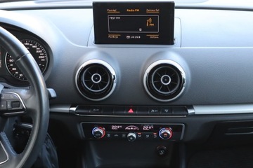 Audi A3 8V Hatchback 3d 1.4 TFSI 122KM 2014 Audi A3 1.4 TFSI, Salon Polska, Xenon, Bi-Xenon, zdjęcie 12