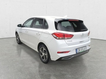 Hyundai i30 III Hatchback Facelifting 1.5 DPI 110KM 2022 Hyundai i30 Poleasingowe.pl, zdjęcie 4