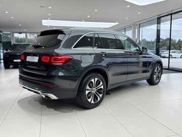 Mercedes GLC C253 SUV Facelifting 2.0 200d 163KM 2021 Mercedes-Benz GLC 200 Business Line / Kamera / 1 w, zdjęcie 3