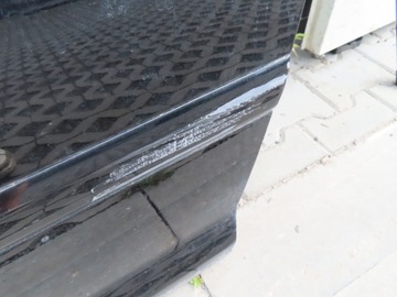 AUDI A3 8P 3D DVEŘE LEVÝ PŘEDNÍ LY9B EU