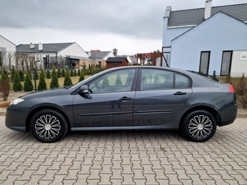 Renault Laguna III Hatchback 1.6 16v 110KM 2009 Renault Laguna 1.6i Zadbany I Właściciel, zdjęcie 3