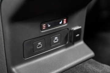 Land Rover Range Rover Velar SUV PHEV 2.0 404KM 2024 Land Rover Range Rover VELAR PHEV 404KM Dynamic SE, zdjęcie 32