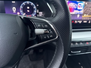 Skoda Octavia IV Kombi 2.0 TDI 150KM 2022 Skoda Octavia 2.0 TDI 150KM DSG Hak El. Fotele FV2, zdjęcie 17