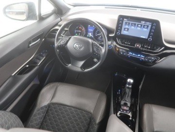 Toyota C-HR I Crossover Facelifting 2.0 Hybrid Dynamic Force 184KM 2020 Toyota C-HR 2.0 Hybrid, Salon Polska, Serwis ASO, zdjęcie 6