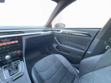 Volkswagen Arteon Fastback Facelifting 2.0 TDI 200KM 2022 Volkswagen Arteon 2.0 TDI R-Line DSG 2.0 Diesel 200KM, zdjęcie 17