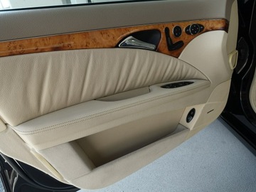 Mercedes Klasa E W211 Sedan W211 3.5 V6 (350) 272KM 2005 Mercedes E 350 3.5 V6 270KM/Beżowe skóry/ I, zdjęcie 16