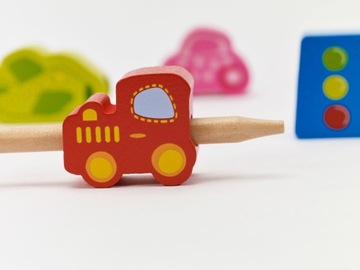 ДЕРЕВЯННЫЕ БЛОКИ БУСИНЫ ДЛЯ НАНИЗАНИЯ 13 шт.