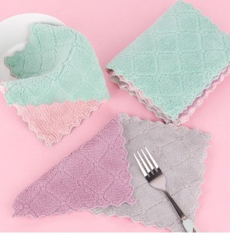 Двухслойная впитывающая посуда из микрофибры.