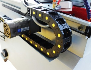 Автоматическая точилка для ножей Holzmann HMS700.