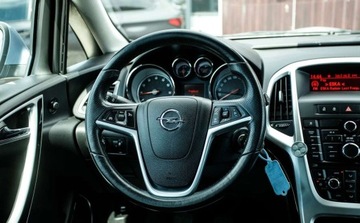 Opel Astra J Sports Tourer 1.4 Turbo ECOTEC 140KM 2011 Opel Astra 1.4T 140KM Led Xenon PDC Climatronic serwis ASO Alu 1.4 Benzyna, zdjęcie 29