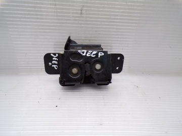 ZAMEK KLAPY TYŁ JEEP GRAND CHEROKEE WK