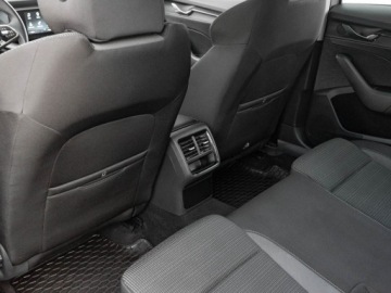 Skoda Octavia III Liftback Facelifting 1.5 TSI ACT 150KM 2020 Škoda Octavia Skoda Octavia 1.5 TSI Ambition, zdjęcie 24