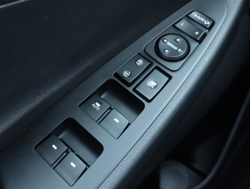 Hyundai Tucson III SUV 1.6 T-GDI 177KM 2017 Hyundai Tucson 1.6 T-GDI, Salon Polska, zdjęcie 15