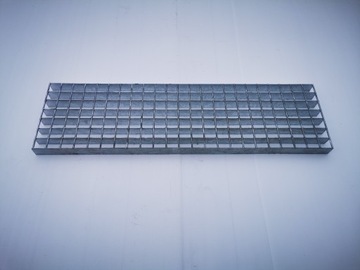 stopień prosty OO 800x245 ocynk, metal na schody