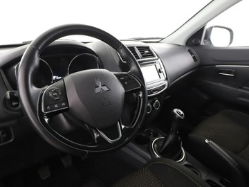 Mitsubishi ASX I SUV Facelifting 2015 1.6 117KM 2016 Mitsubishi ASX klima auto kamera cofania hak, zdjęcie 13