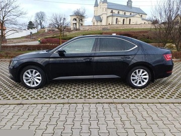 Skoda Superb III Liftback Facelifting 2.0 TDI SCR 150KM 2019 Skoda Superb 2.0 TDI Ambition 150KM 2019r, zdjęcie 9