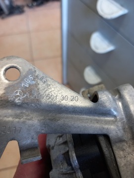 PŘÍDAVNÁ PUMPIČKA KAPALINY MERCEDES W205 A0005002686 A2055017100 A2055013020