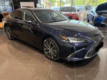 Lexus ES VII (XV70) Sedan Facelifting 300h 218KM 2025 Od ręki - 300h Business Edition 2.5 E-CVT 218KM | Szyberdach!, zdjęcie 2