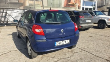 Renault Clio III Hatchback 5d 1.2 i 16V 75KM 2009 RENAULT CLIO III 1.2 16V ładny, czysty, zadbany, bezwypadkowy., zdjęcie 6