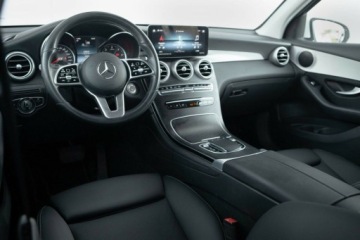 Mercedes GLC C253 SUV Facelifting 2.0 200d 163KM 2022 Mercedes-Benz GLC 200d 4Matic AMG Line Salon PL Autotrade 2.0 Diesel, zdjęcie 24