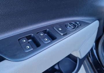 Kia Stonic I Crossover Facelifting 1.2 DPI 84KM 2022 Kia Stonic 1.2 Benzyna 84KM, zdjęcie 32