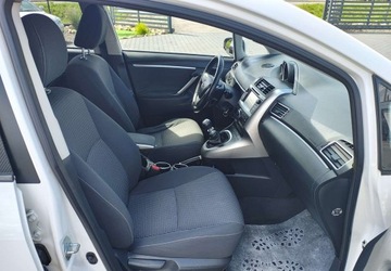 Toyota Verso Minivan Facelifting 1.6 D-4D 112KM 2015 Toyota Verso Toyota Verso 1.6Diesel Zadbana Stan BDB 1.6 Diesel 112KM, zdjęcie 18