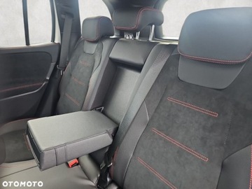 Mercedes GLB 2024 Mercedes-Benz GLB Mercedes-Benz GLB 2.0 Diesel 230KM, zdjęcie 11