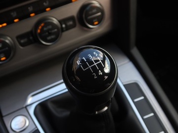 Volkswagen Passat B8 Variant 1.6 TDI BlueMotion SCR 120KM 2017 VW Passat 1.6 TDI, Klima, Klimatronic, Parktronic, zdjęcie 16