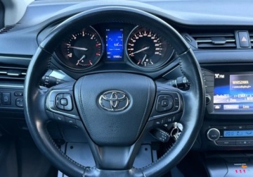 Toyota Avensis III Wagon Facelifting 2015 2.0 D-4D 143KM 2018 Toyota Avensis salon Polska 2.0 Diesel 143KM, zdjęcie 2