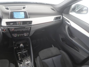 BMW X1 F48 Crossover xDrive20i 192KM 2016 BMW X1 xDrive20i, Salon Polska, 4X4, Automat, zdjęcie 7