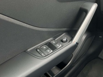 Audi Q2 SUV Facelifting 1.5 35 TFSI 150KM 2025 Audi Q2 Skorzana tapicerka Car play Faktura Vat 1.5 Benzyna 150KM, zdjęcie 14