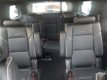 Cadillac Escalade III 2021 Cadillac Escalade Premium Luxury 2021 6.2 Benzyna 420KM, zdjęcie 11
