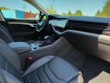 Volkswagen Touareg III SUV 3.0 V6 SCR TDI 286KM 2023 Volkswagen Touareg diesel, automatyczna, napęd 4x4, zdjęcie 9
