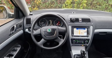 Skoda Octavia II Kombi 1.6 TDI CR DPF 105KM 2011 Skoda Octavia Wzorowa - Bezwyoadkowa - Nawigacja - Zarejestrowana 1.6, zdjęcie 8