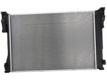 CHLADIČ MERCEDES TŘÍDA C W204 1.6-6.2 S204 C204 1.6-3.5