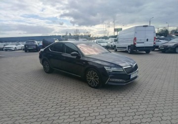 Skoda Superb III Liftback Facelifting 2.0 TSI 272KM 2019 Skoda Superb Pierwszy wlasciciel. Salon Polska 2.0 Benzyna 272KM, zdjęcie 3