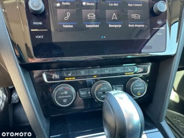 Volkswagen Passat B8 Variant 2.0 TDI BlueMotion SCR 150KM 2019 Volkswagen Passat Volkswagen Passat 2.0 TDI (BlueMotion Technology) DSG Hi, zdjęcie 21