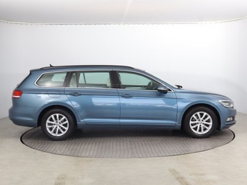 Volkswagen Passat B8 Variant 2.0 TDI BlueMotion SCR 150KM 2016 VW Passat 2.0 TDI, Salon Polska, Automat, VAT 23%, zdjęcie 5