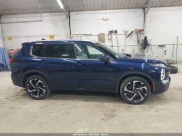 Mitsubishi Outlander III 2023 Mitsubishi Outlander SEL S-AWC 2023 2.5l 2.5 Benzyna 181KM, zdjęcie 6